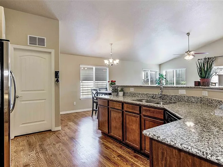 12409 Salmon Point — Photo 4