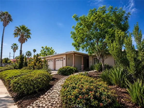 302 S San Mateo St, Redlands, CA 92373