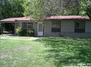 421 W Lindbergh Blvd, Universal City, TX 78148