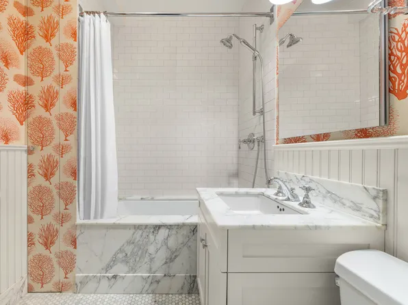 3 Hanover Square image 10 of 19