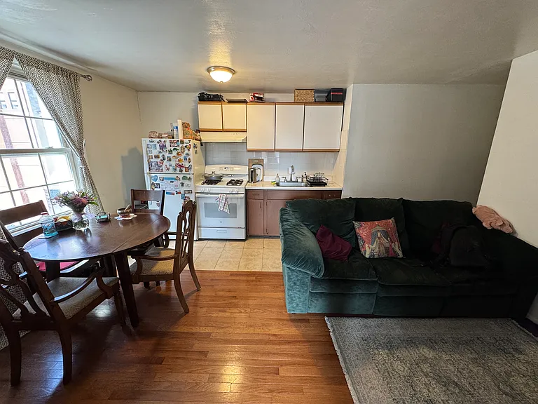 131 Court St #2C — Photo 8
