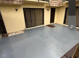 138 Woodland Rd, Palm Springs, FL 33461