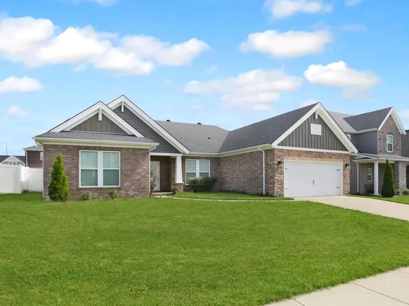 5610 Belmont Dr, Newburgh, IN 47630