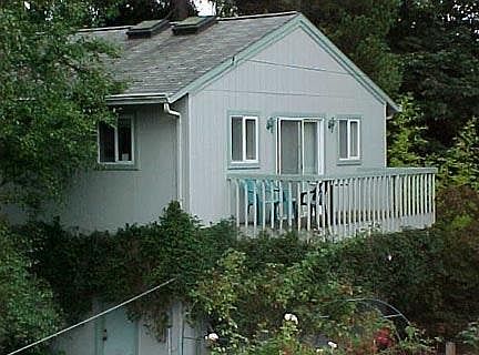 Detached Carriage House in Winslow