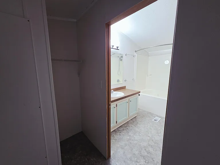 58 Powerline Pl — Photo 11