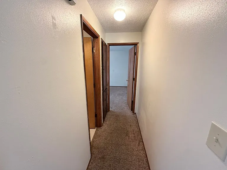 1250 SW E Ave — Photo 13