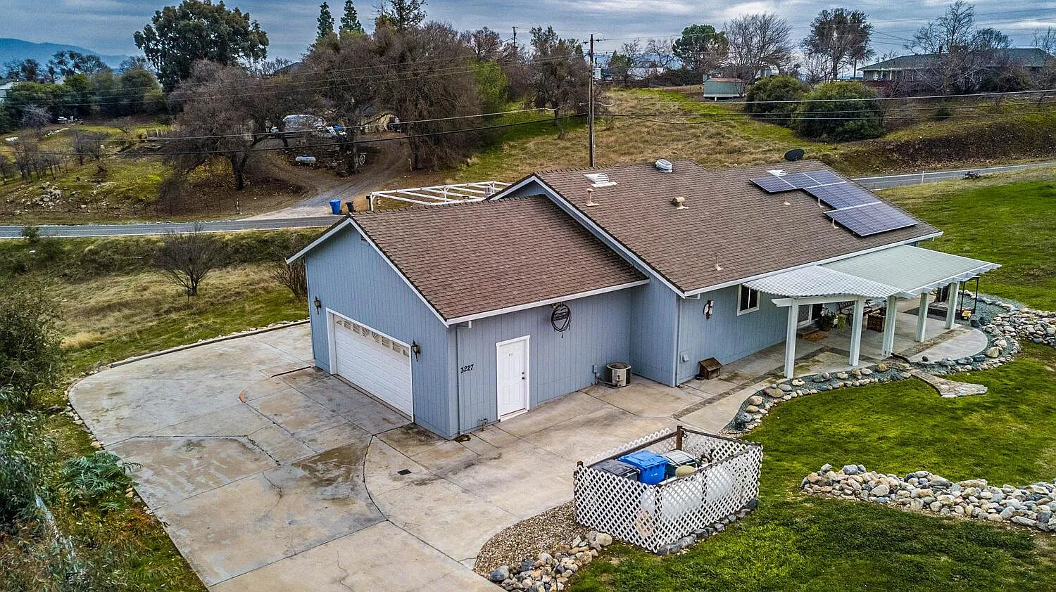3227 Laurie Ct photo 1