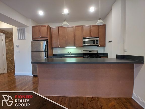 4th image of 2836 N Albany Ave APT 1