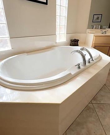 Master bathroom 