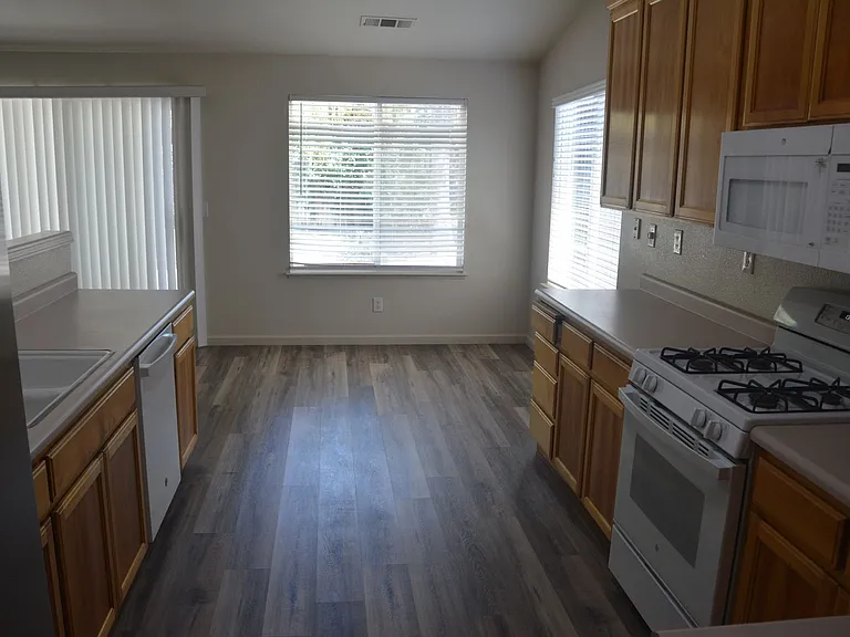 5163 Tehachapi Way — Photo 7