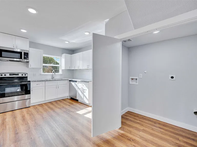 6004 Wedgefield St #A — Photo 9