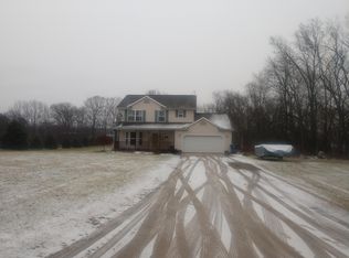 7893 Stoney Ln, Eaton Rapids, MI 48827