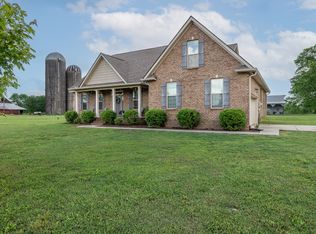 3150 Halls Rd, Chapel Hill, TN 37034