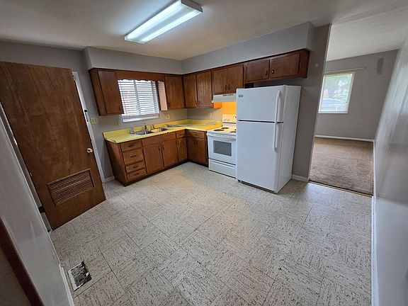 4th image of 5869 W Morris St