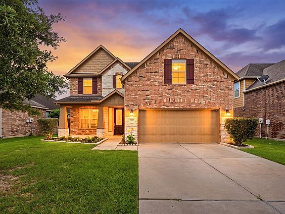 2nd image of 9422 Harmony Lake Ln