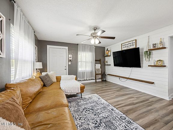 5th image of 8103 PASCHAL Street