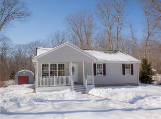 185 Lake Washington Dr, Glocester, RI 02814