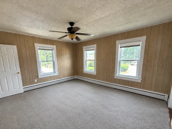 43 Pilgrim Ave #1, Coventry, RI 02816