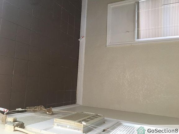 3rd image of 908 NE 17th Ter APT 3