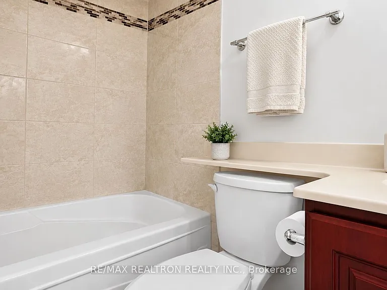 116 Andona Cres — Photo 23