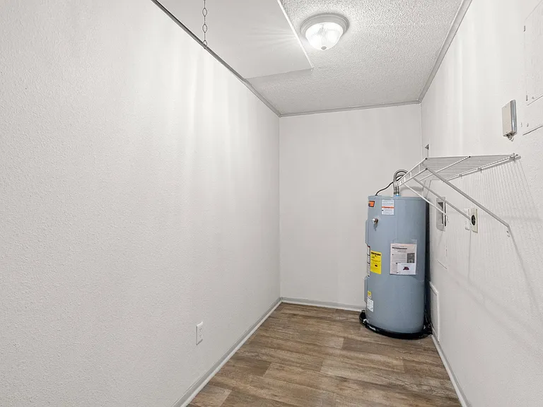 Retreat at Indian Lake - Closet