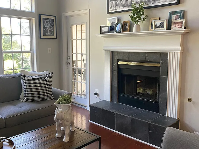 220 Renaissance Pkwy NE #1312 — Photo 20