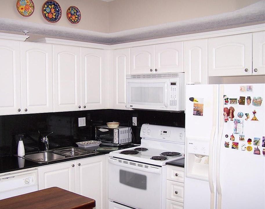 1st image of 3500 Coral Way APT 806
