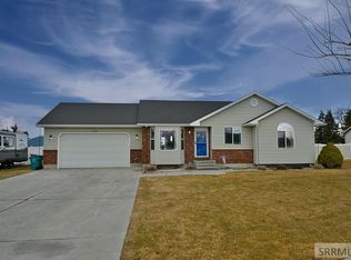 3293 Pinnacle Dr, Idaho Falls, ID 83401