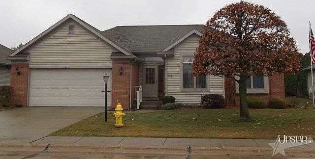 1st image of 924 Trenton Pl