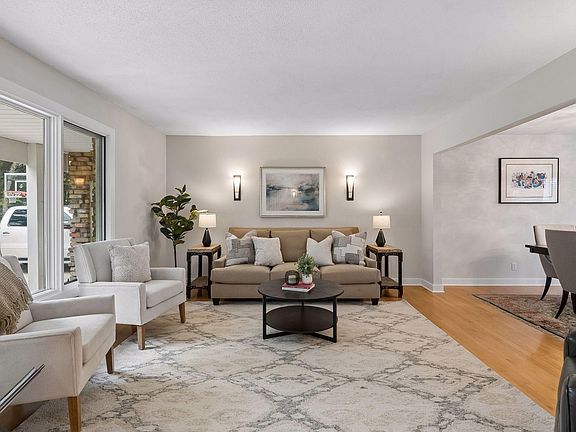 5th image of 6016 Eden Prairie Rd