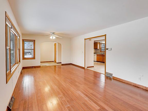 4th image of 6212 Main St