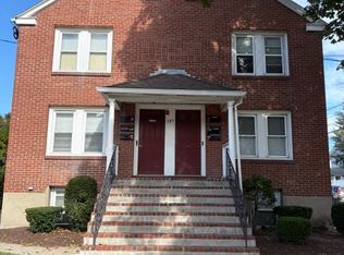 385 River St, Waltham, MA 02453
