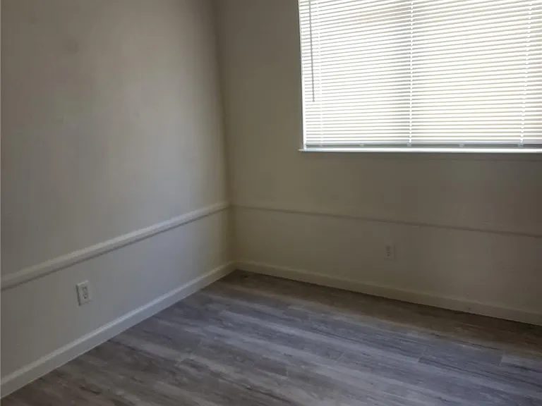 3213 Coral Harbor Dr — Photo 18