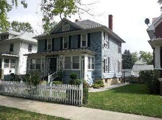 1016 S 3rd Ave, Kankakee, IL 60901