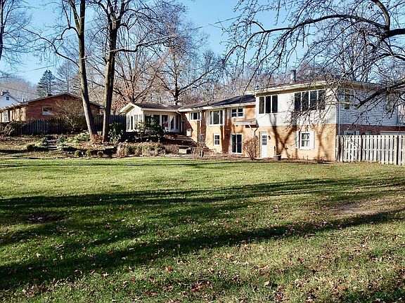 4th image of 1548 Timberlane Dr