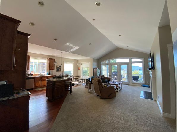 3510 Oakes View Ln, Anacortes, WA 98221