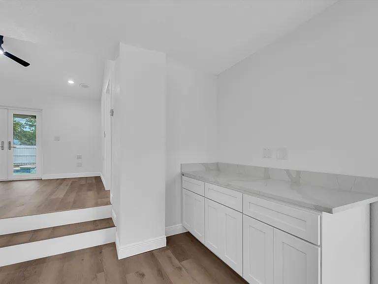 3811 Huntington St NE — Photo 12