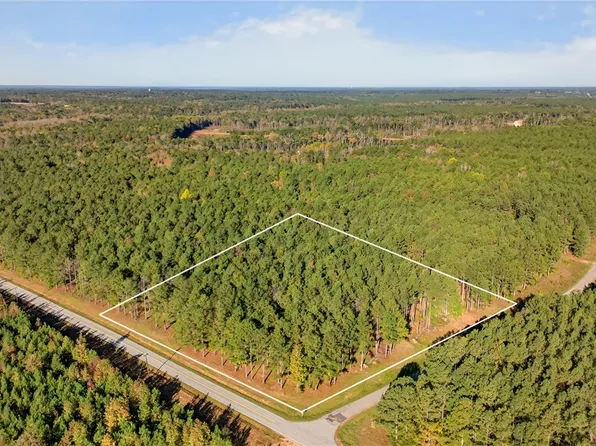 8 Garlington Rd, Mountville, SC 29370