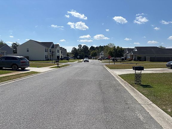 5th image of 43 Old Mill Rd