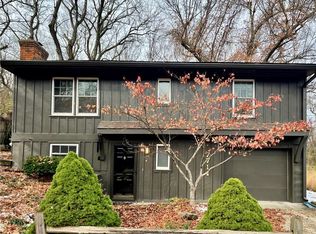 7714 James A Reed Rd, Kansas City, MO 64138