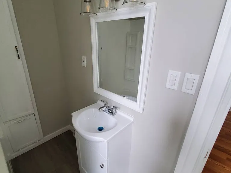 4216 Clybourne Ave — Photo 21