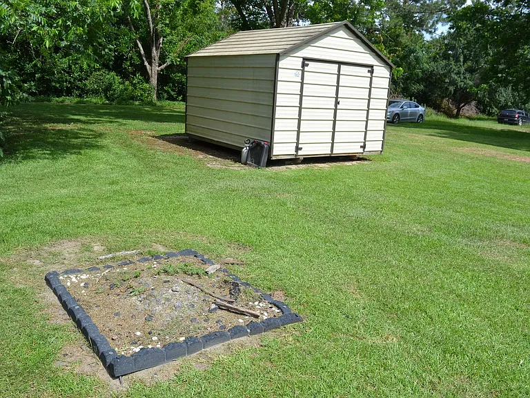 138 Cypress Cir — Photo 33