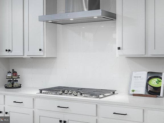 5th image of 137 Collington Pl