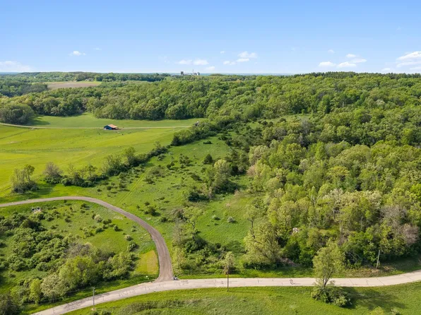 Greenwald Rd, Mount Horeb, WI 53572