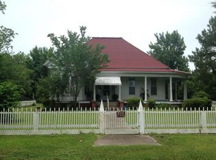 241 Hill Rd, Macon, MS 39341