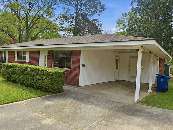 3rd image of 1129 Cloverdale Dr