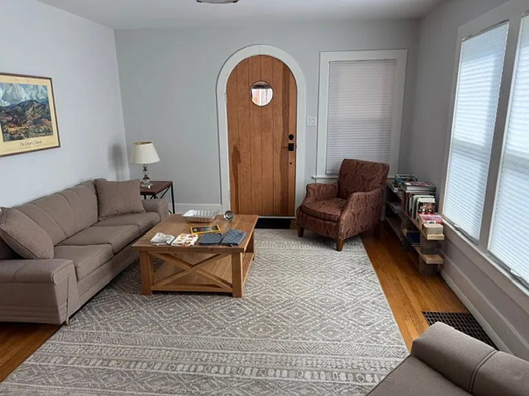 2219 W Pikes Peak Ave — Photo 3