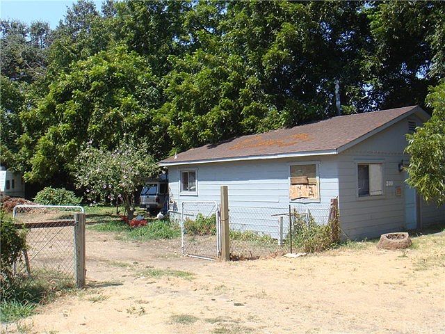 2nd image of 309 San Mateo Ave