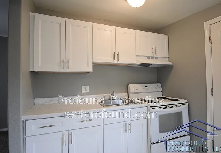 13103 SE Lincoln St — Photo 6
