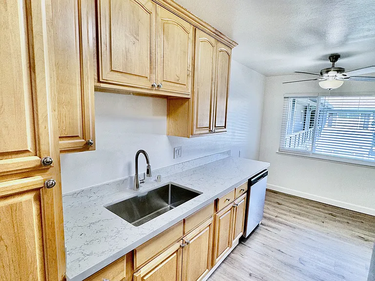 Escape Apartments — Photo 28